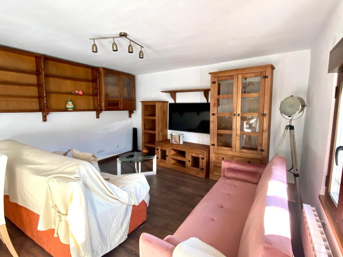 Housingleon - Atico Gaudi Apartment